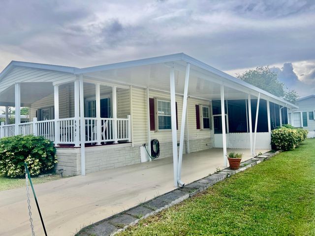 4541 NW 67th Place P-11, Coconut Creek, FL 33073