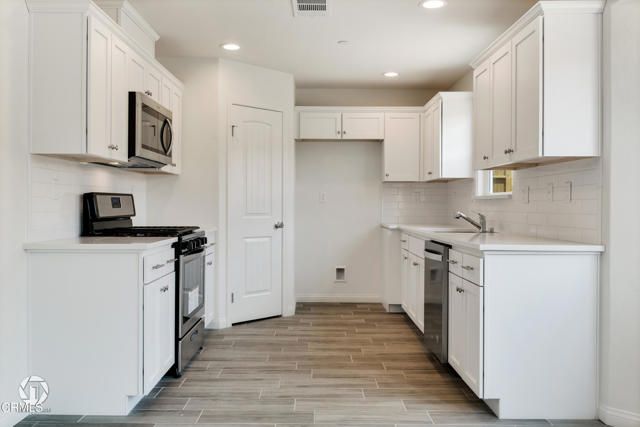 715 Sammy Way, Shafter, CA 93263