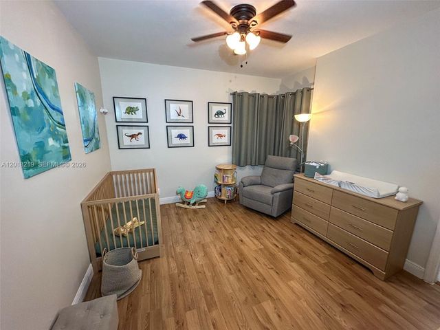 2042 Madeira Dr, Weston, FL 33327