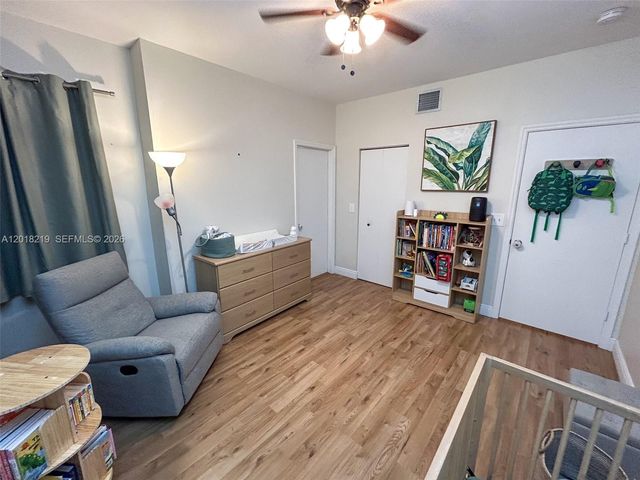 2042 Madeira Dr, Weston, FL 33327