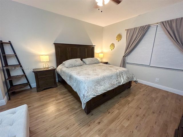 2042 Madeira Dr, Weston, FL 33327