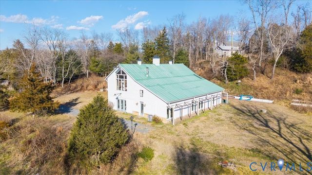 1208 Manteo Rd, Buckingham, VA 23921