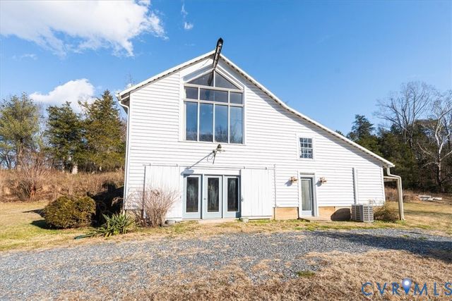 1208 Manteo Rd, Buckingham, VA 23921