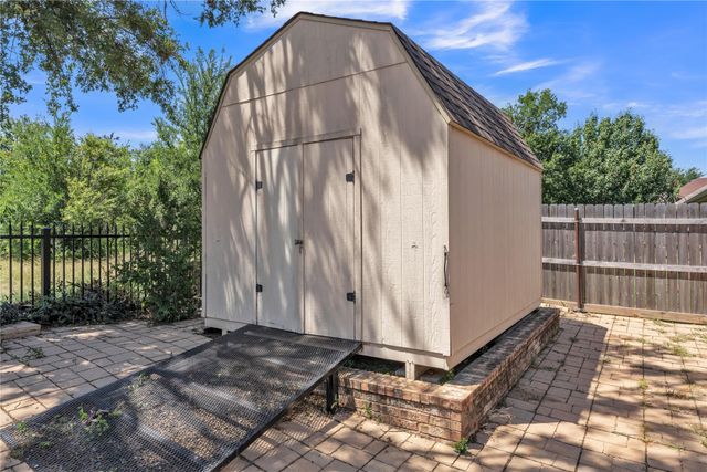 1321 Lauren Lane, Granbury, TX 76048