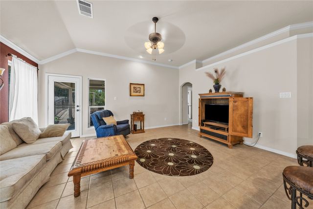 1321 Lauren Lane, Granbury, TX 76048