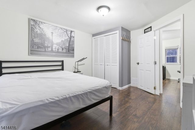 1922 Barnett St, Rahway City, NJ 07065