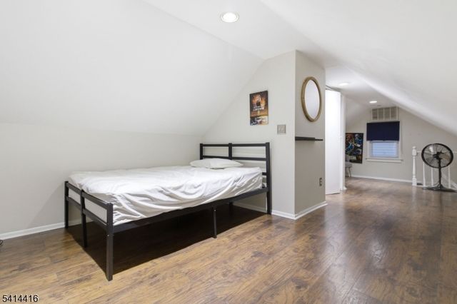 1922 Barnett St, Rahway City, NJ 07065