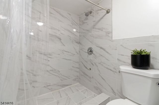 1922 Barnett St, Rahway City, NJ 07065