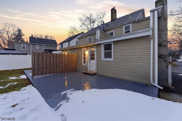 1922 Barnett St, Rahway City, NJ 07065