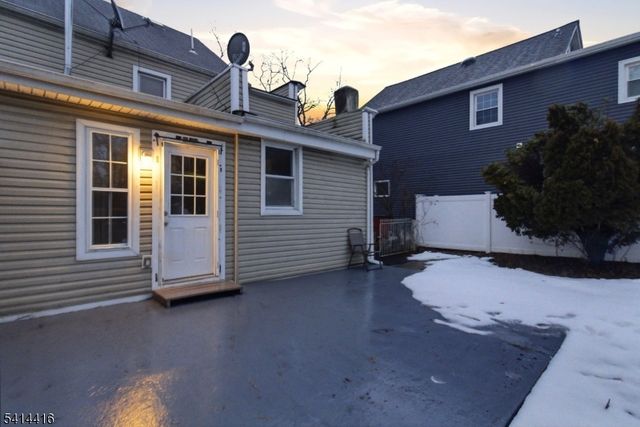 1922 Barnett St, Rahway City, NJ 07065