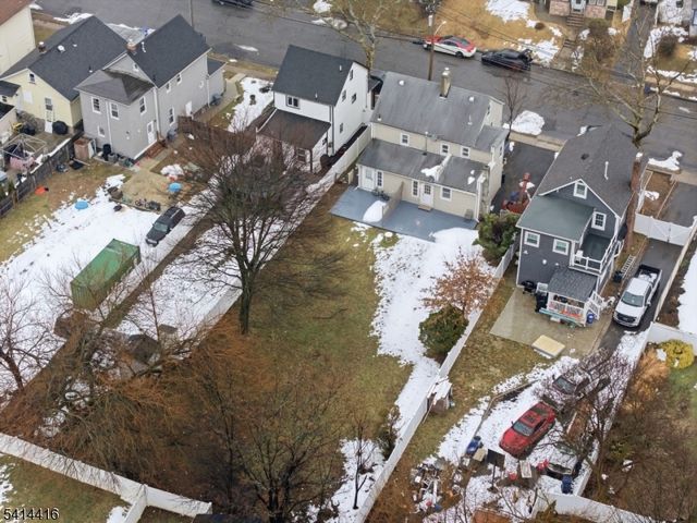 1922 Barnett St, Rahway City, NJ 07065