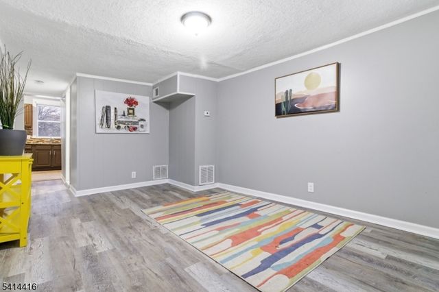 1922 Barnett St, Rahway City, NJ 07065