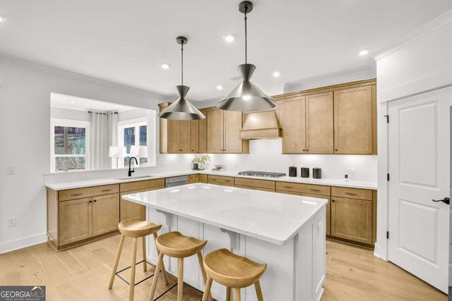 232 Rockledge Bend, Powder Springs, GA 30127