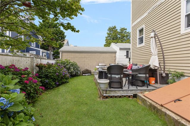 13 Vaughan Avenue, Newport, RI 02840