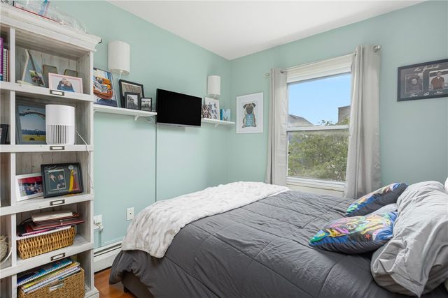 13 Vaughan Avenue, Newport, RI 02840