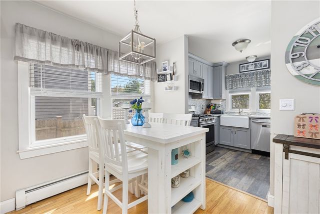 13 Vaughan Avenue, Newport, RI 02840