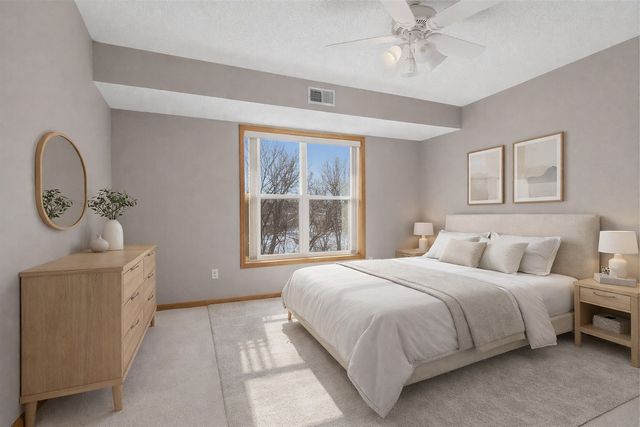 9225 Medicine Lake Road 309B, Golden Valley, MN 55427