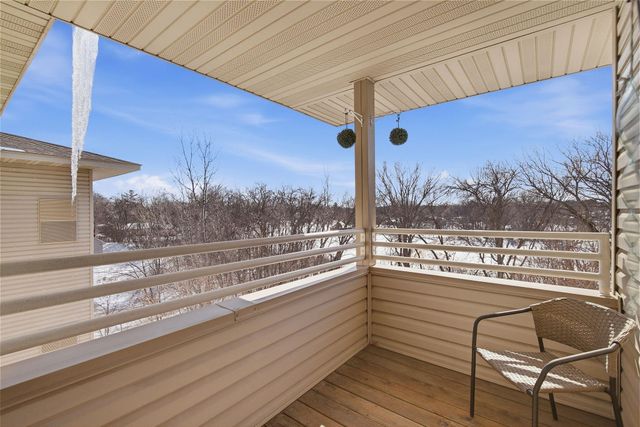 9225 Medicine Lake Road 309B, Golden Valley, MN 55427