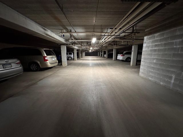 9225 Medicine Lake Road 309B, Golden Valley, MN 55427