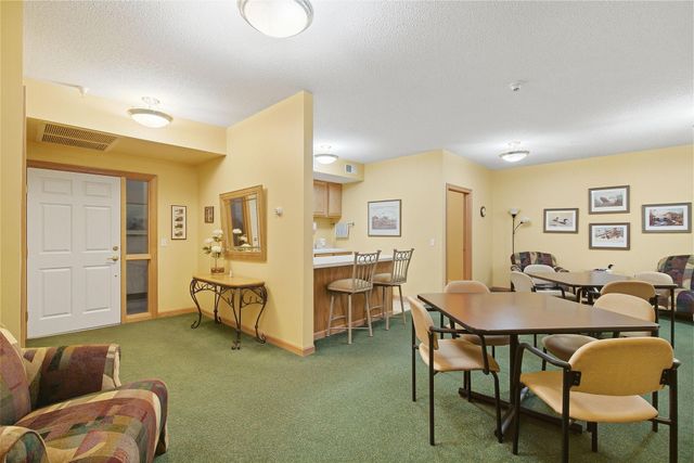 9225 Medicine Lake Road 309B, Golden Valley, MN 55427