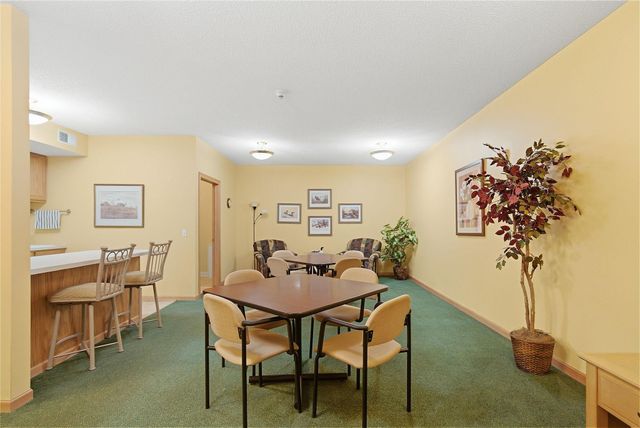 9225 Medicine Lake Road 309B, Golden Valley, MN 55427