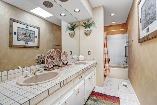 906 Santa Ana Avenue SE, Albuquerque, NM 87123