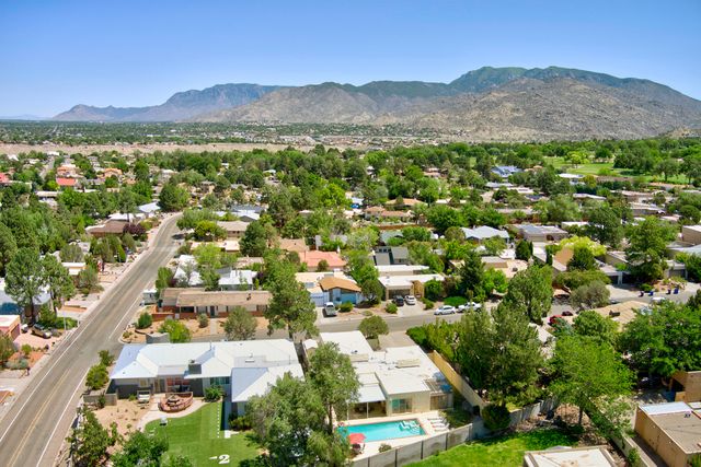 906 Santa Ana Avenue SE, Albuquerque, NM 87123
