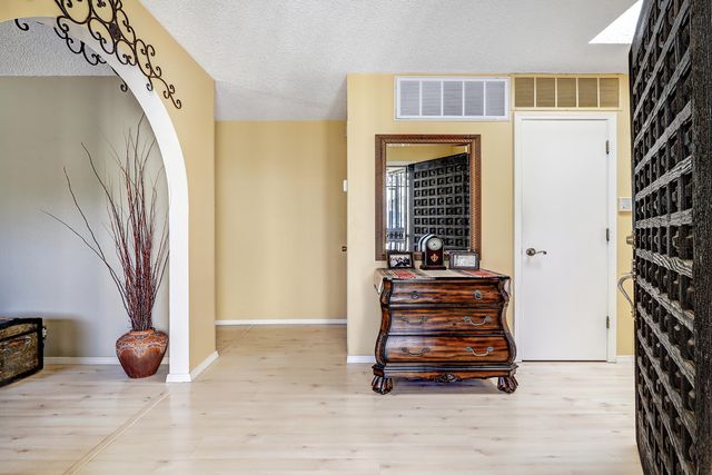 906 Santa Ana Avenue SE, Albuquerque, NM 87123