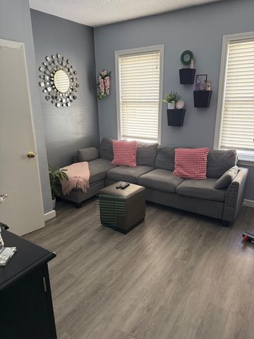 30 Valley St, Everett, MA 02149
