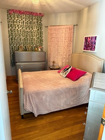 30 Valley St, Everett, MA 02149
