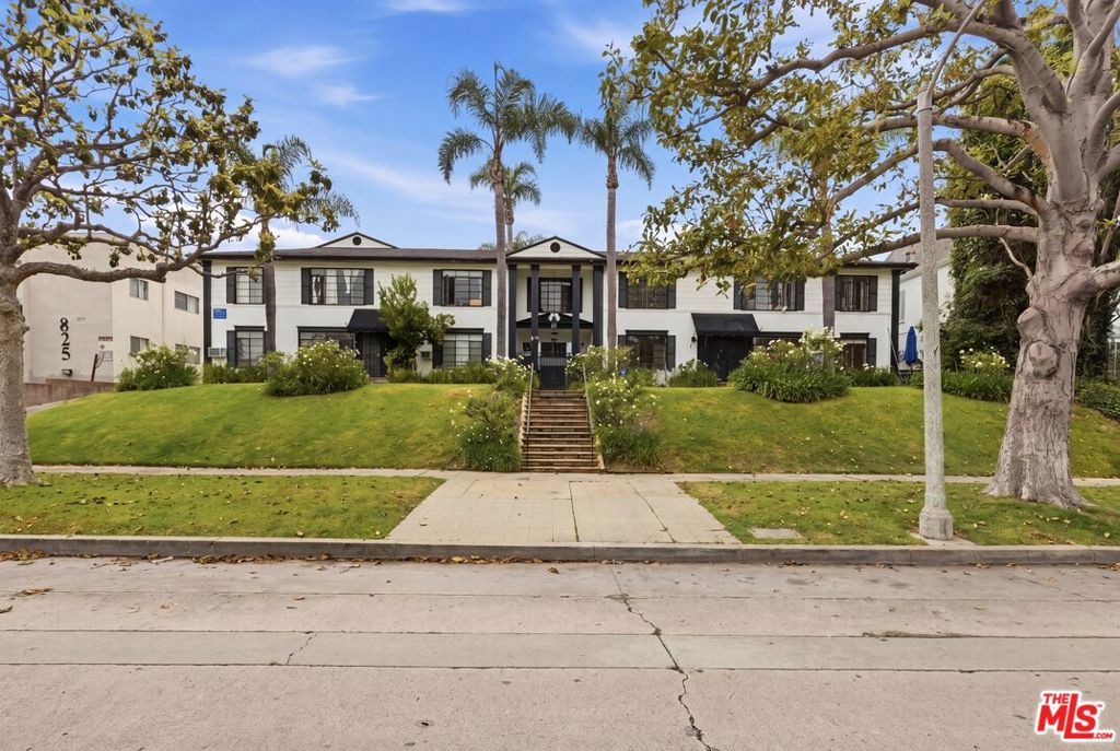 817 S Windsor Boulevard, Los Angeles, CA 90005 — photo 4