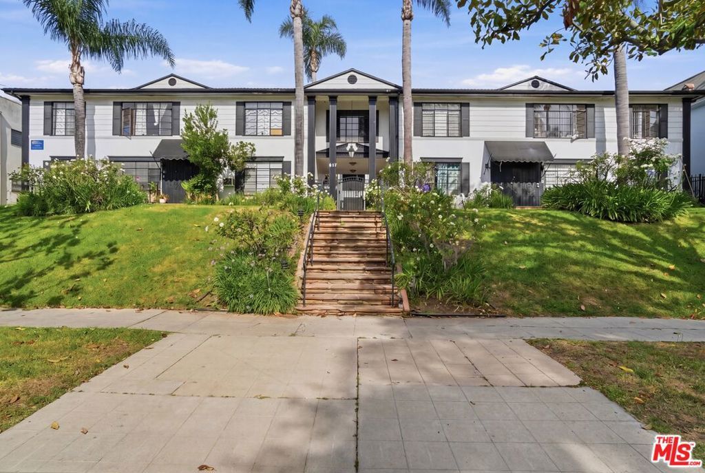 817 S Windsor Boulevard, Los Angeles, CA 90005 — photo 5