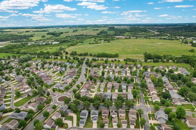 7026 Heather Glen DRIVE, Madison, WI 53719
