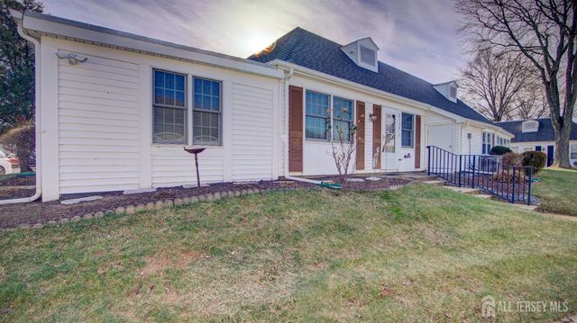 130 Plymouth Lane D, Monroe, NJ 08831