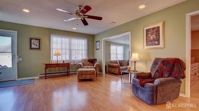 130 Plymouth Lane D, Monroe, NJ 08831