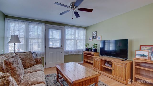 130 Plymouth Lane D, Monroe, NJ 08831