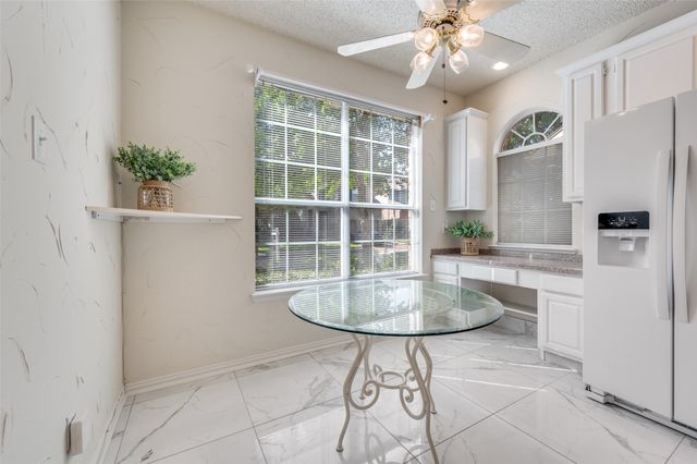 2619 Hidden Ridge Drive, Arlington, TX 76006