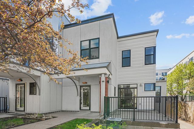 2818 Aldrich Avenue S 105, Minneapolis, MN 55408