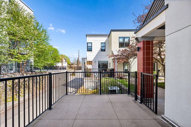 2818 Aldrich Avenue S 105, Minneapolis, MN 55408