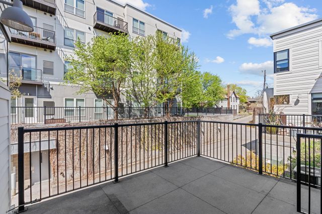 2818 Aldrich Avenue S 105, Minneapolis, MN 55408
