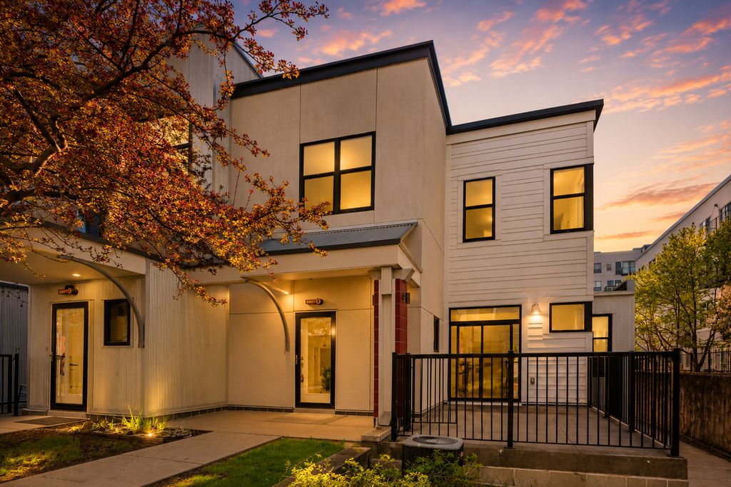 2818 Aldrich Avenue S 105, Minneapolis, MN 55408 — photo 2