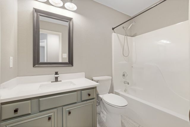 2054 Lake Pointe Drive, Little Elm, TX 75068