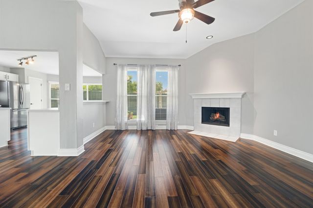 2054 Lake Pointe Drive, Little Elm, TX 75068