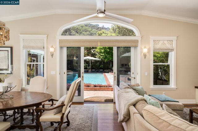 2490 Lunada Ln, Alamo, CA 94507