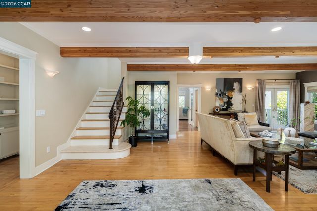 2490 Lunada Ln, Alamo, CA 94507