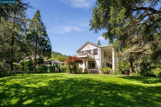 2490 Lunada Ln, Alamo, CA 94507