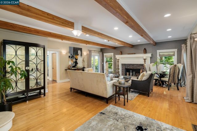 2490 Lunada Ln, Alamo, CA 94507