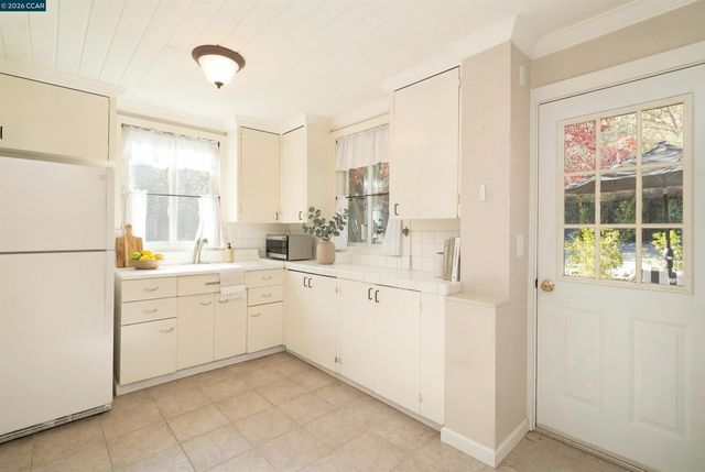 2490 Lunada Ln, Alamo, CA 94507