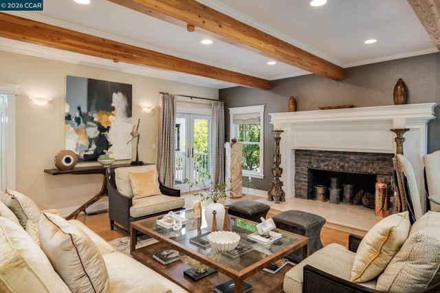 2490 Lunada Ln, Alamo, CA 94507