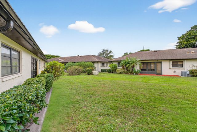 10397 Equestrian Drive B, Boynton Beach, FL 33436